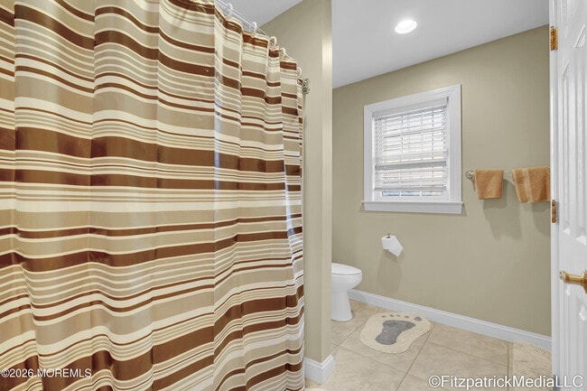 Building Photo - 331 Richmond Ave