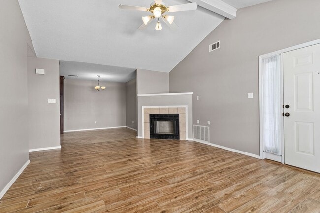 Building Photo - 5802 Park Valley Cir