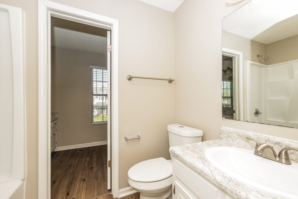 Building Photo - 3205 Country Lawn Dr