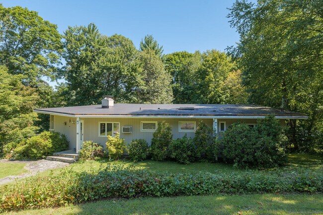 Building Photo - 26 Wilridge Rd