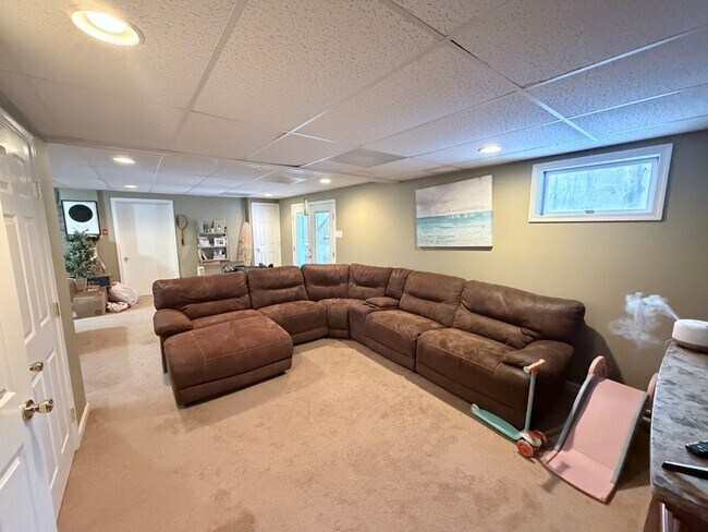 Building Photo - 5115 Irving St