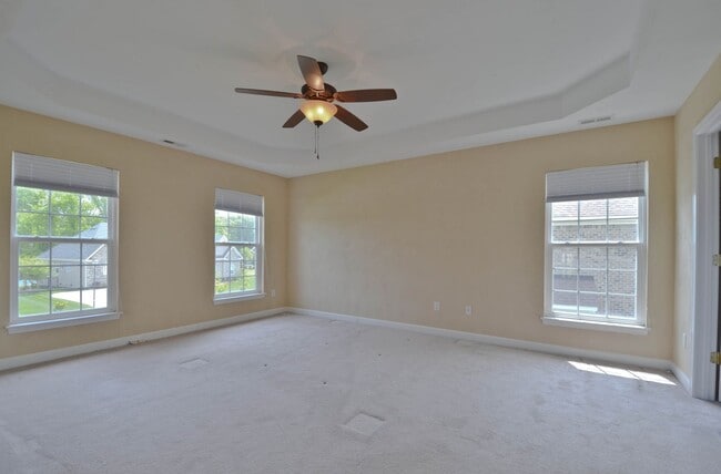 Building Photo - Discover your dream home in Virginia Beach!