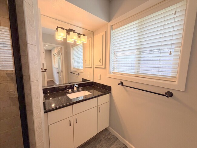 Building Photo - 5019 Yarwell Dr