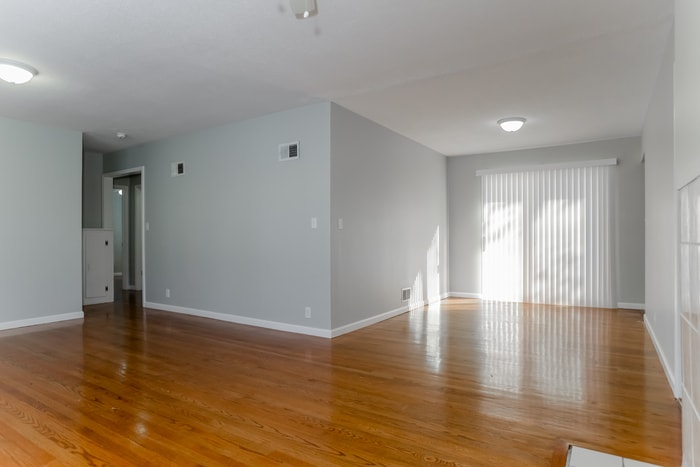 Building Photo - 6703 N Walnut St