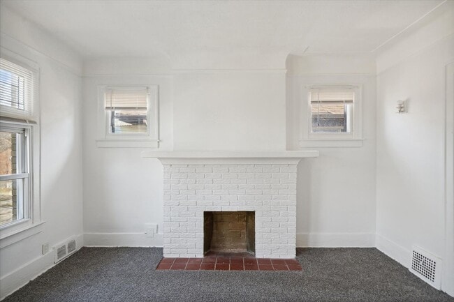 Building Photo - 2333/2335 Grand - T - Ody Holdings