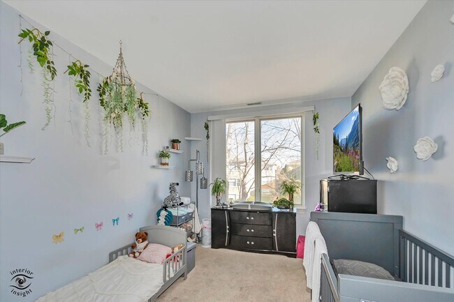 Building Photo - 4330 N Neva Ave