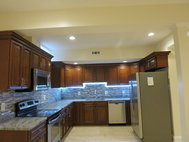 Kitchen - 41449 Autumn Sun Dr