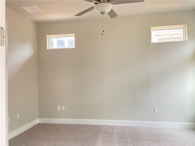 Building Photo - 1615 Woodwind Ln