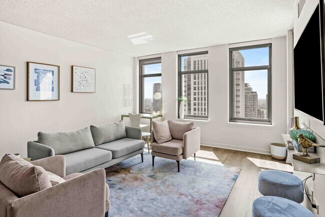 Building Photo - 529 W Kinzie St