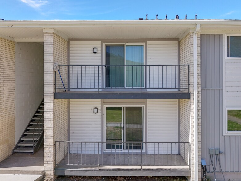 Building Photo - Sunset Village Apartments