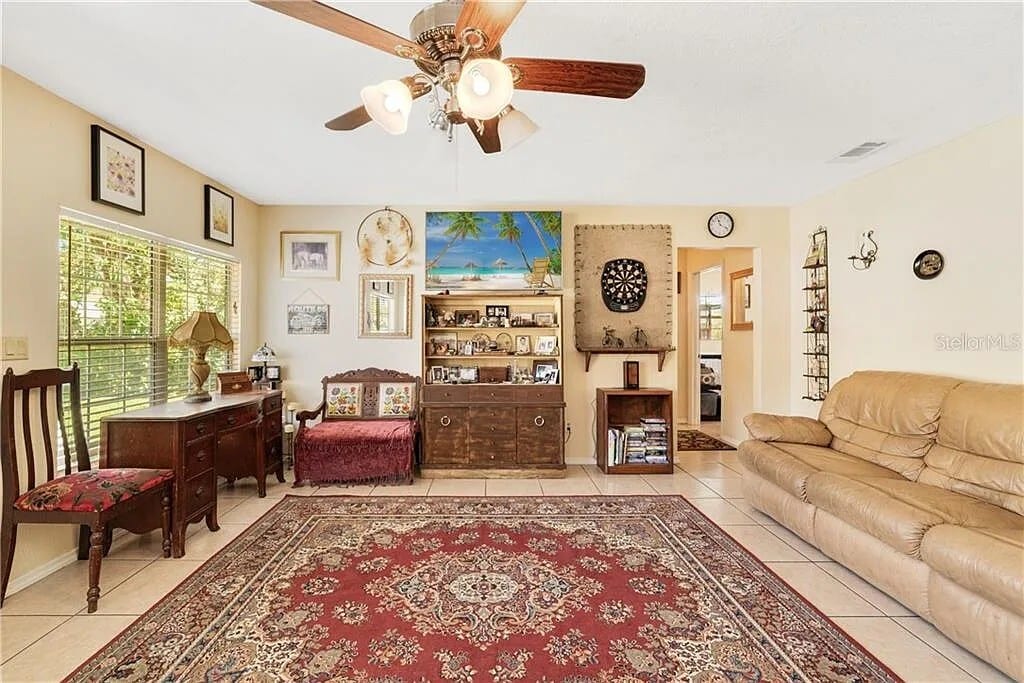 Living Room - 636 Seminole Ave