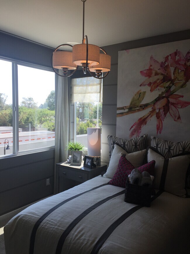 Building Photo - 826 Brickyard Ln