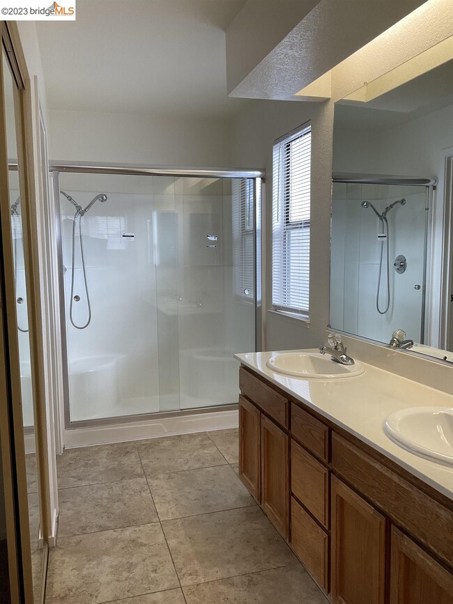 Building Photo - 935 Elk Run Terrace