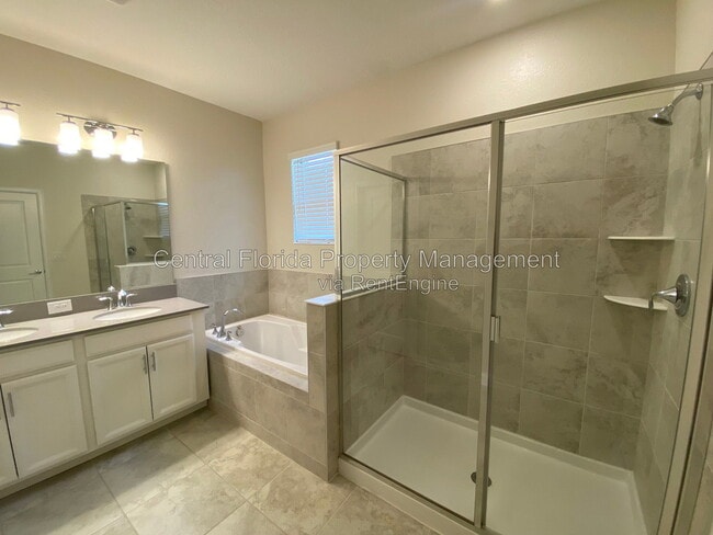 Building Photo - 1218 Payne Stewart Dr