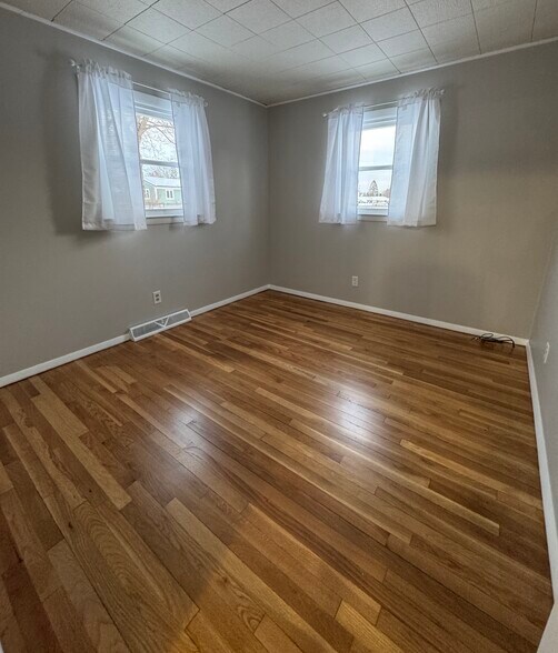 Building Photo - 20 Mariette Dr