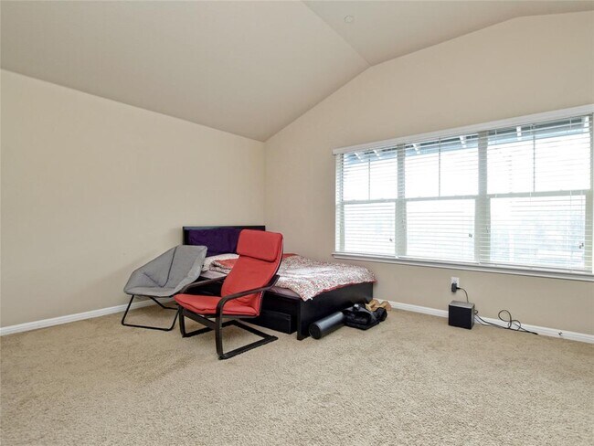 Building Photo - 516 E Slaughter Ln