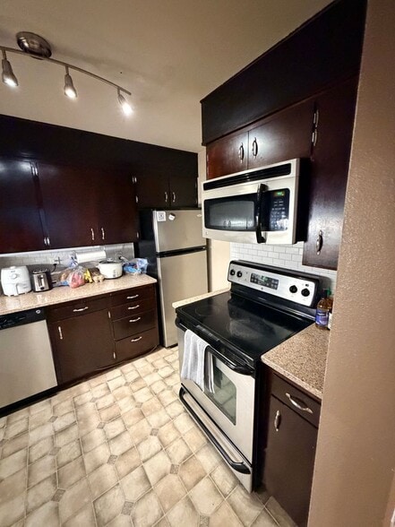 Building Photo - Spacious 3-Bedroom Home with Finished Basement & Fenced Yard