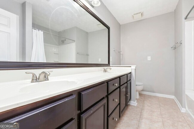 Building Photo - 786 Brookside Parc Ln