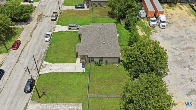 Building Photo - 147 Rosedale Ave