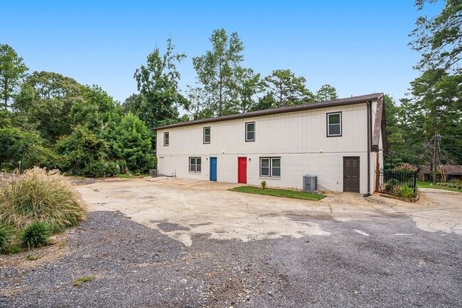 Building Photo - Beautiful 3BR/2BA Duplex near Downtown Covington!
