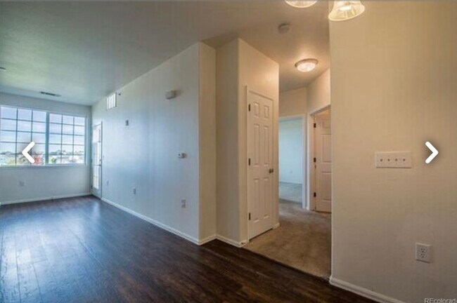 Building Photo - 2672 S Cathay Way