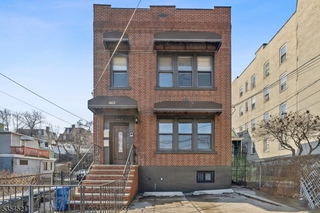 Building Photo - 463 Pavonia Ave