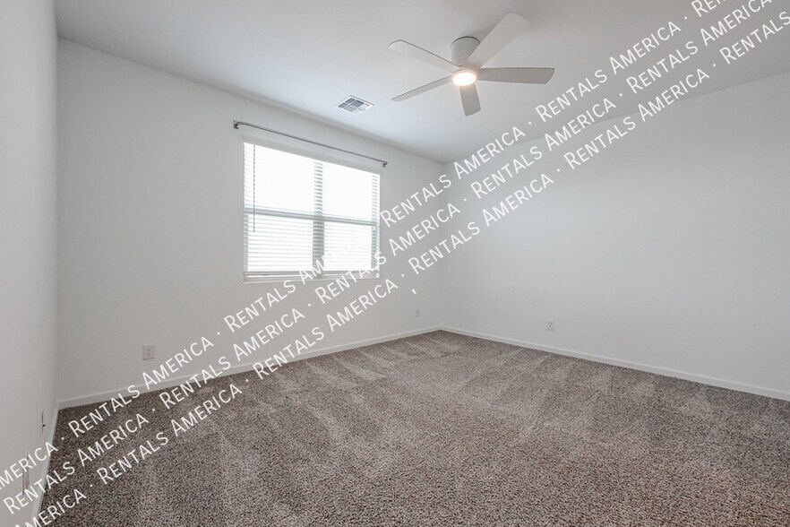 Building Photo - 40322 W Hillman Dr