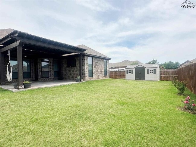 Building Photo - 5016 Southfork Dr