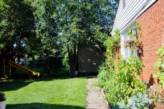 Building Photo - 33615 Viceroy Dr