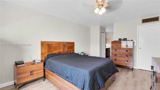 Building Photo - 6301 N Falls Cir Dr