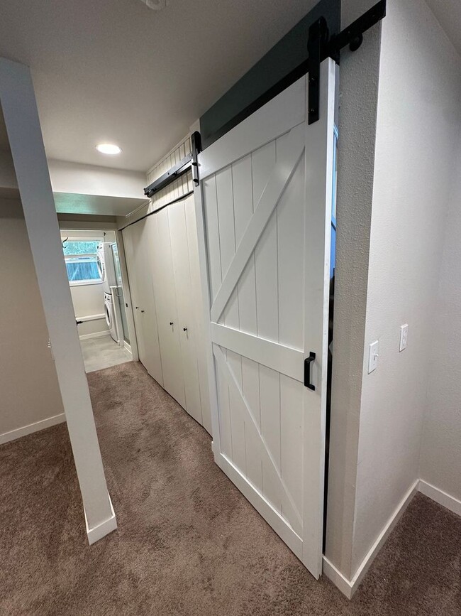Building Photo - Charming 3 bedroom home in desirable Puyallup