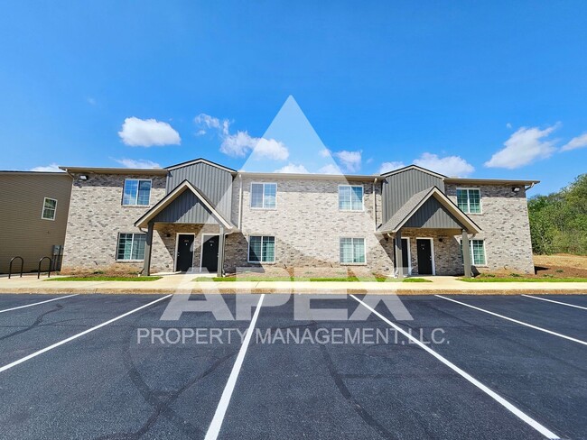Primary Photo - AVALON TOWNHOMES – LIKE NEW - 2 Bd/2.5 Ba ...