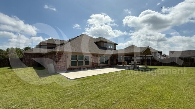 Building Photo - 6231 Lumley Rd