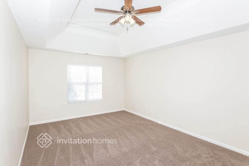 Building Photo - 16908 Glassfield Dr