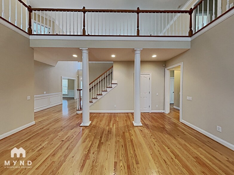 Building Photo - 11644 James Richard Dr