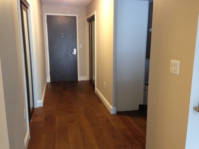 Building Photo - 60 Longwood Ave