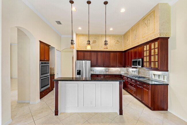Building Photo - 195 Sedona Way