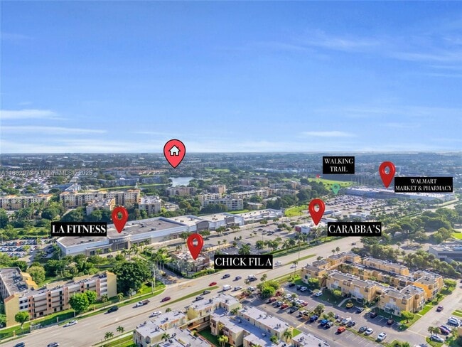 Building Photo - 9131 Fontainebleau Blvd