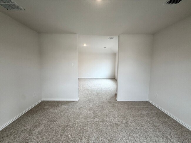 Building Photo - New Construction 5 Bedrooms backs to greenbelt!