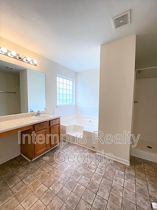 Building Photo - 4389 Persian Ct SW