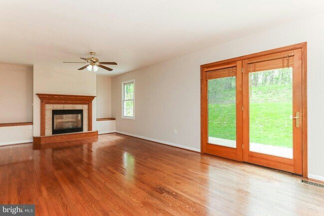 Building Photo - 4720 Ilchester Rd
