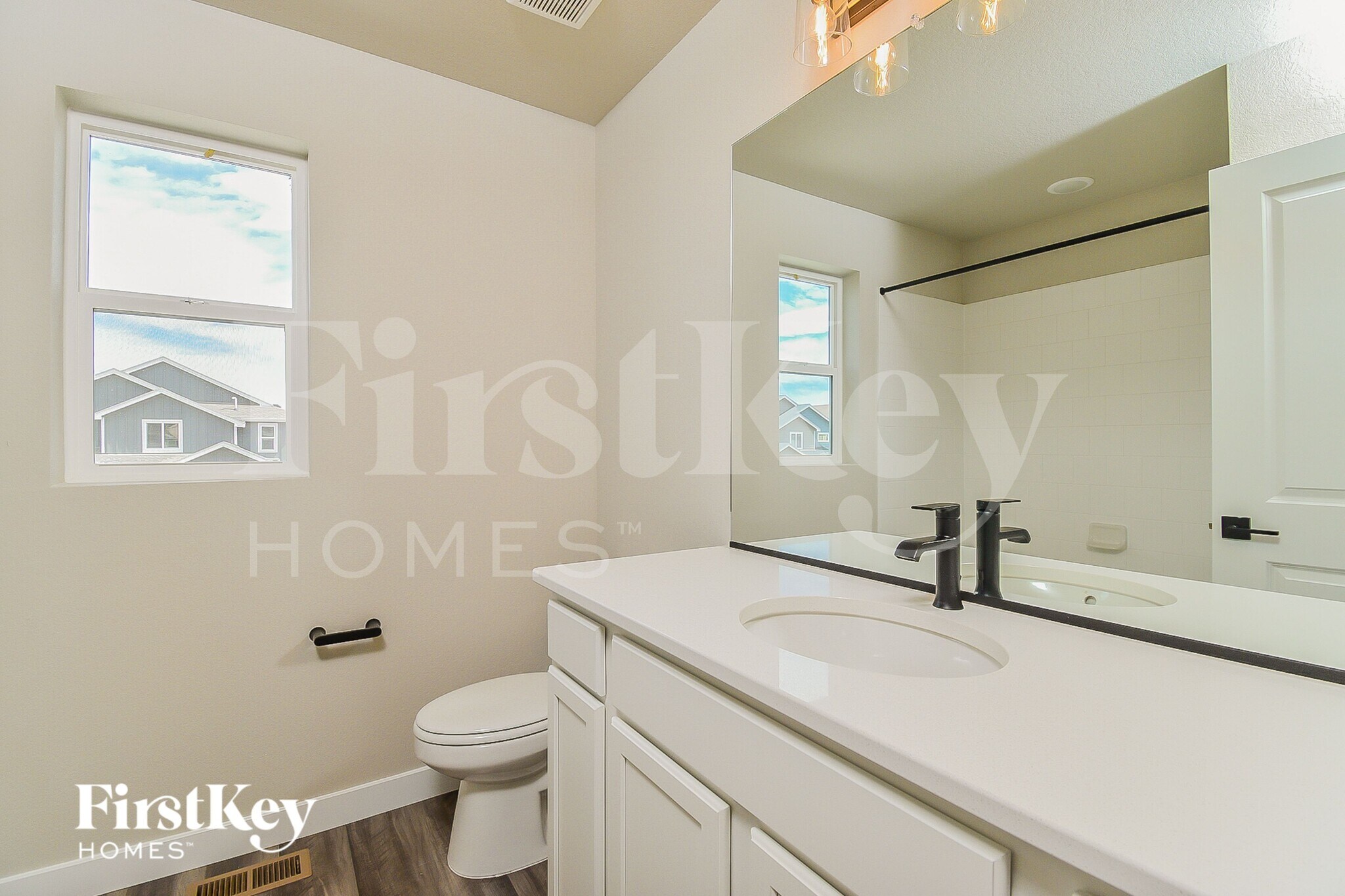 Building Photo - 10081 Luneth Dr