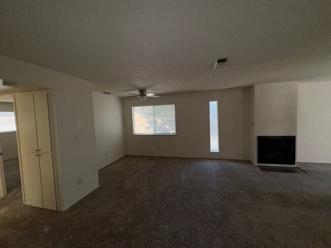 Building Photo - Bellflower Way