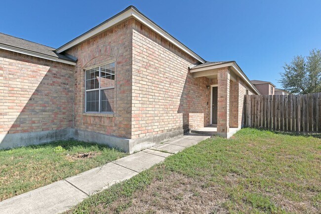 Building Photo - Highland Farms~Single Story 3 Bedroom with Study on Corner Lot