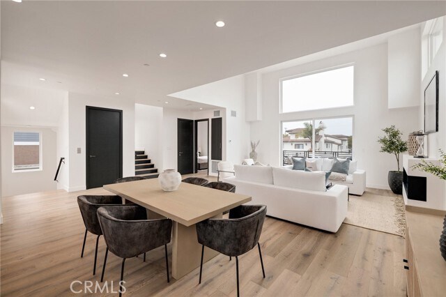 Building Photo - 201 S Juanita Ave