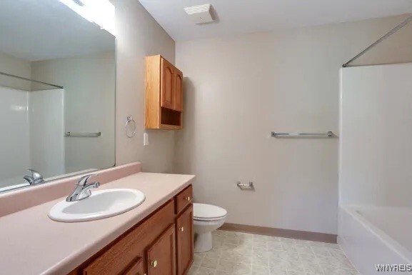 Building Photo - 5 Stonington Ln
