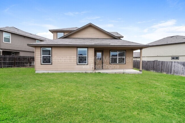 Building Photo - 2935 Thackery Groove