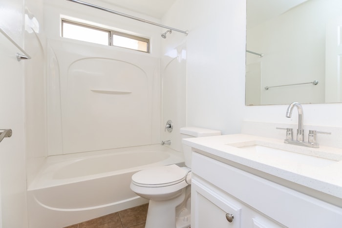 Building Photo - 2328 E Meadow Chase Dr