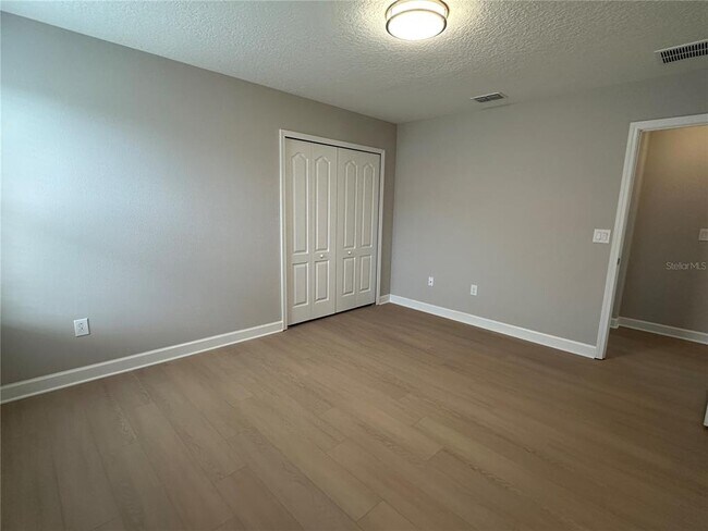 Building Photo - 15168 Evergreen Oak Loop