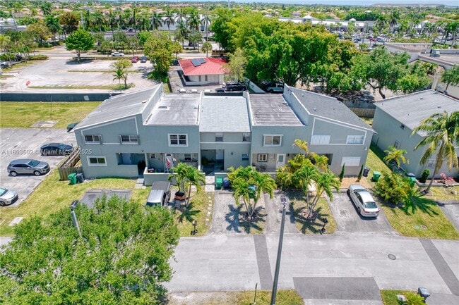 Building Photo - 9040 SW 203rd Terrace
